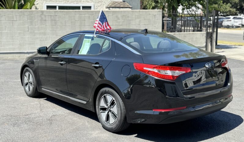 
								2011 Kia Optima Hybrid Sedan 4D full									