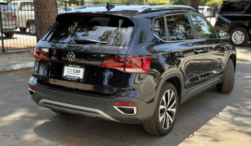 
2022 Volkswagen Taos SE Sport Utility 4D full									